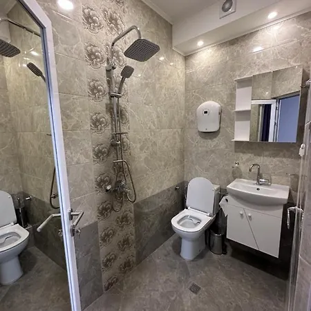 Utopia 4, By Lmg Guest house *
